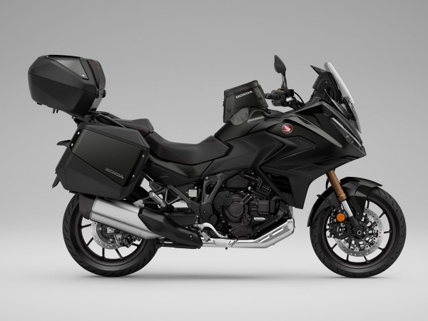 NHC52 - GUNMETAL BLACK METALLIC